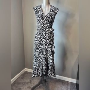 Max Studio dress ties on the side - new - with tags - never been worn - size S